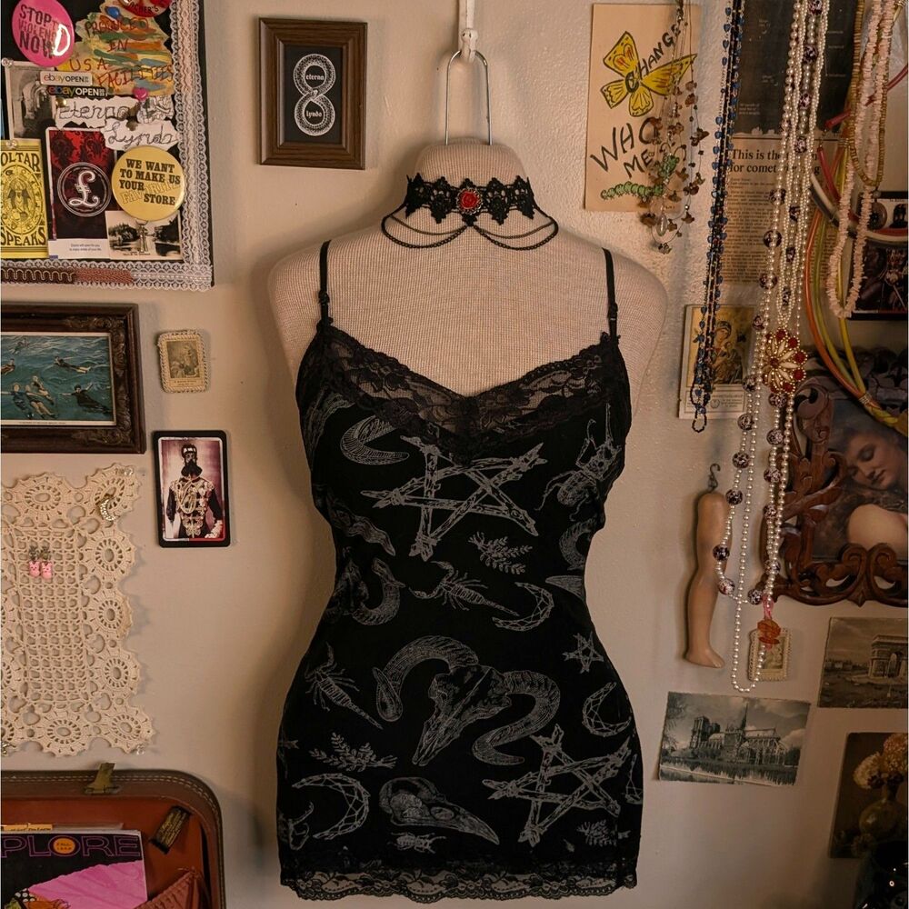 Pentagram Skull Graphic Lace Cami Tank Top Women's Small Black Gray